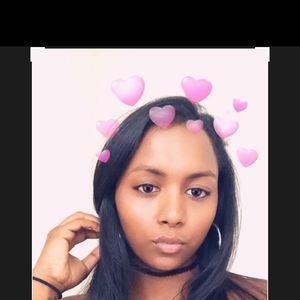 Meet your Posher, Elizabeth